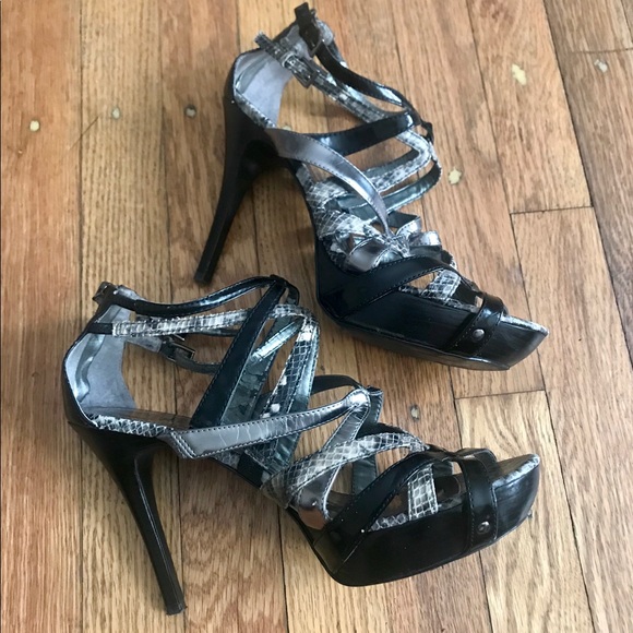 GUESS Sexy Stiletto Platform Heel - Picture 4 of 8